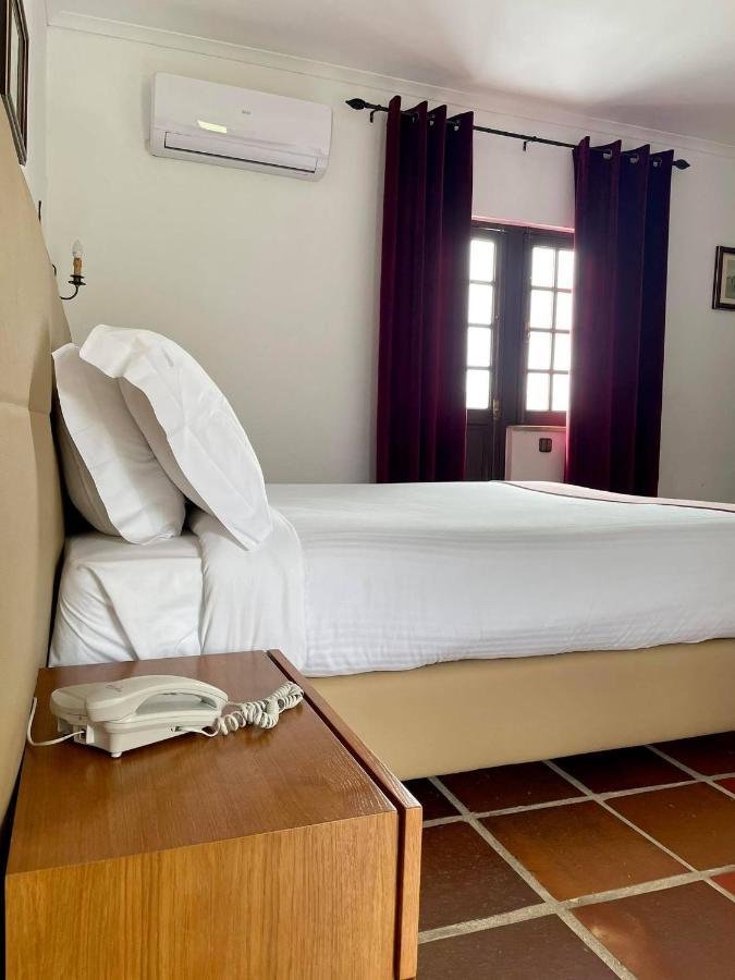 Hotel Rural A Coutada - Peniche Atouguia Da Baleia Eksteriør billede